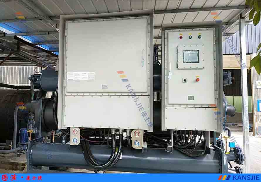 制藥廠控溫制冷機(jī)組使用現(xiàn)場照片